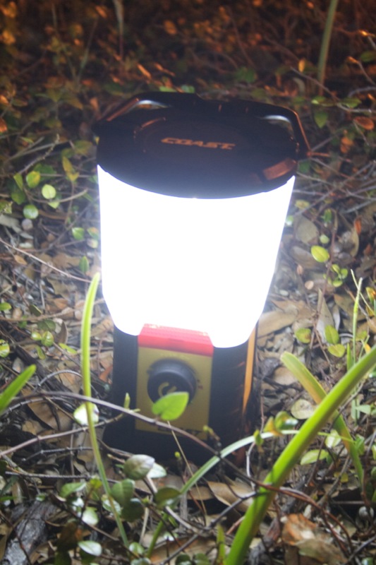 Походный фонарь со временем автономной работы 100 часов Coast EAL20 Emergency Area LED Light